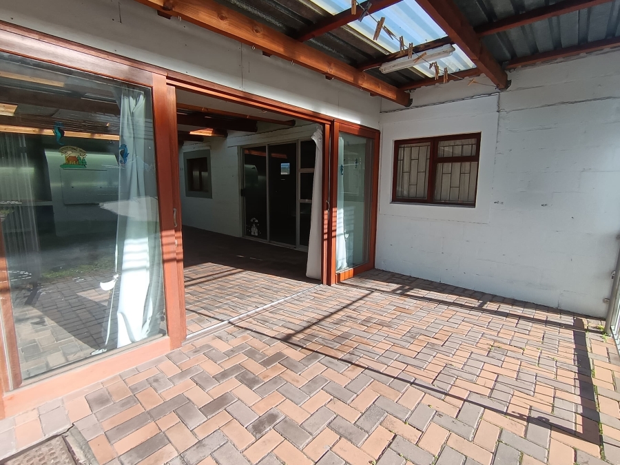 2 Bedroom Property for Sale in Westcliff Western Cape
